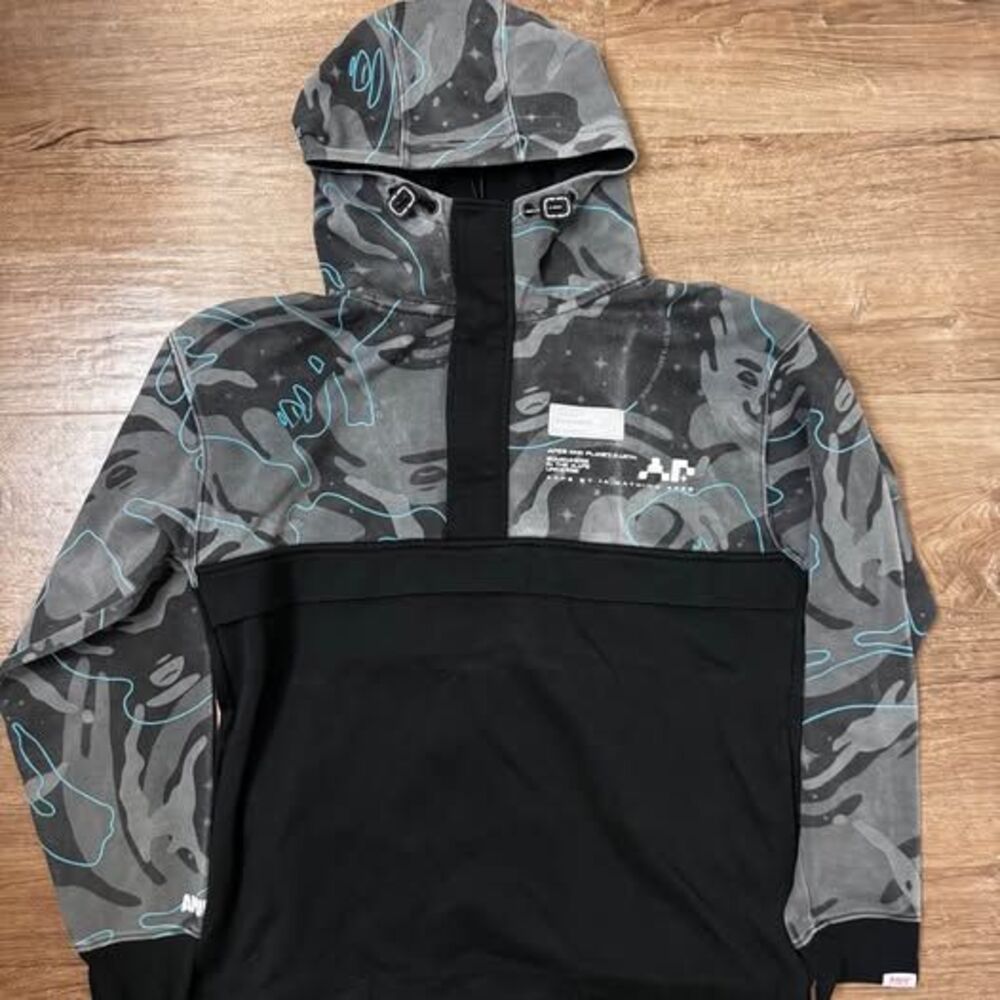 Aape by A Bathing Ape Hoodie size m